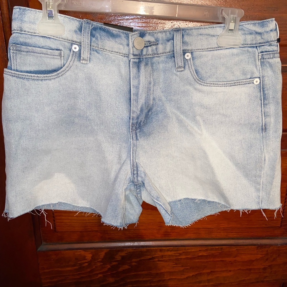*NEVER WORN* Blank NYC The Fulton Roll Up Shorts